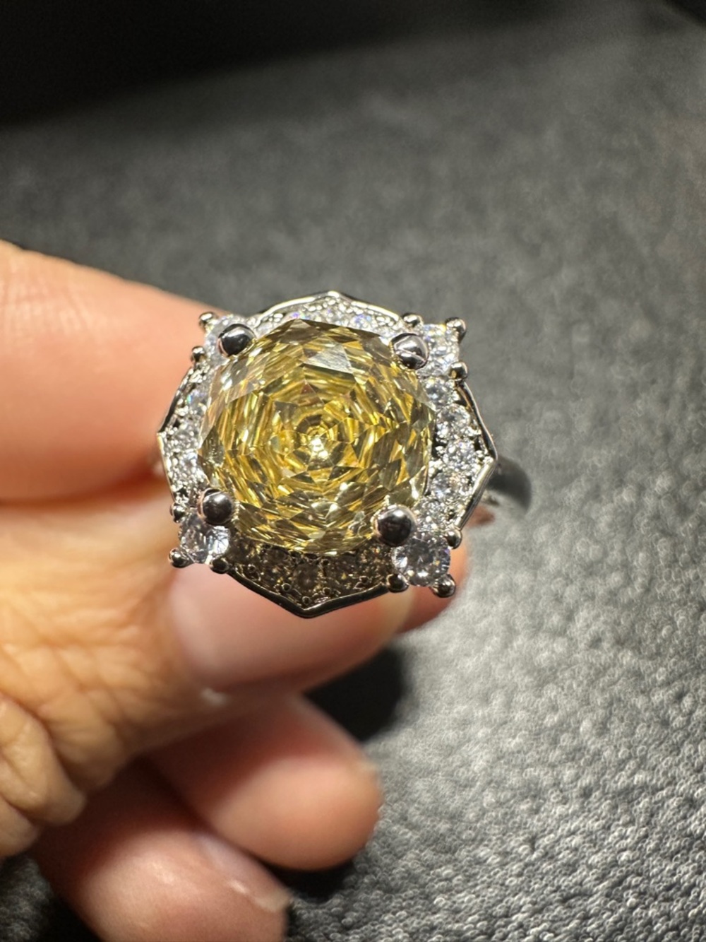 Yellow Statement‎ Ring Halo Style Adjustable Silver Tone Sparkly Ring